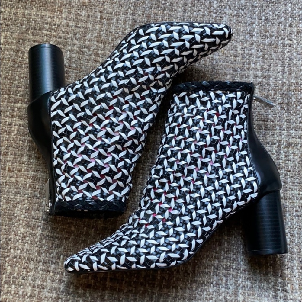 ZARA TRAFALUC Black and White Woven Booties